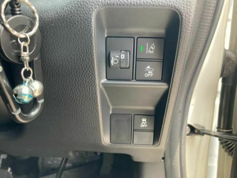 N-VAN