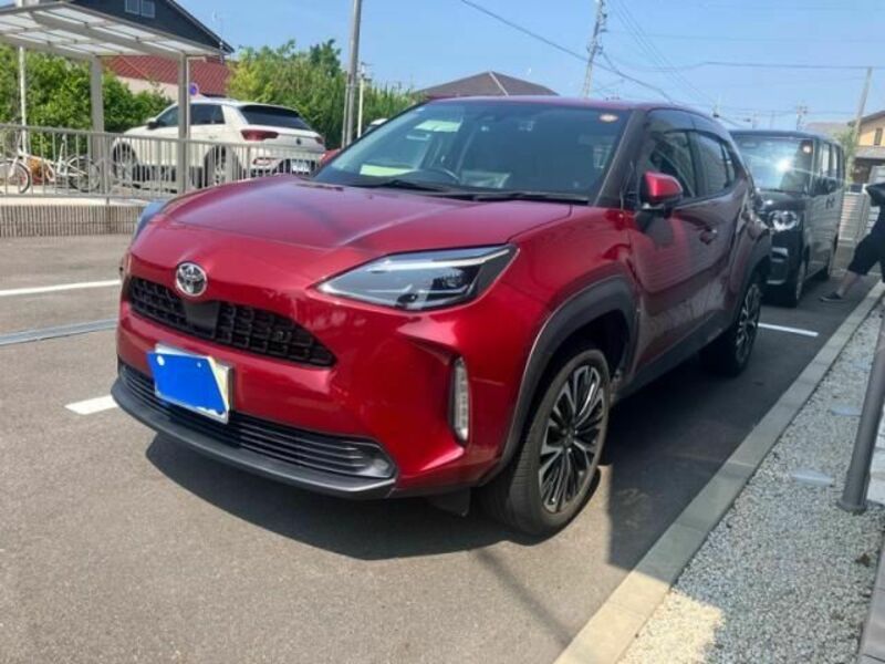 YARIS CROSS