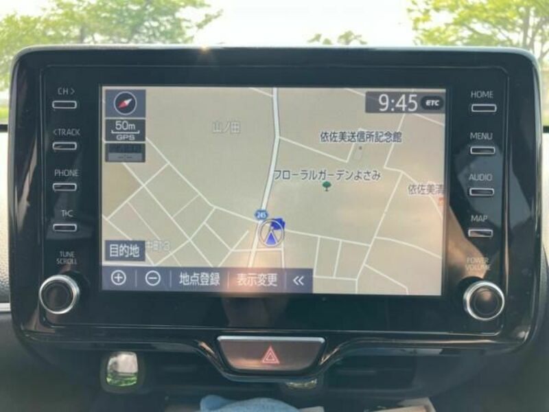 YARIS CROSS
