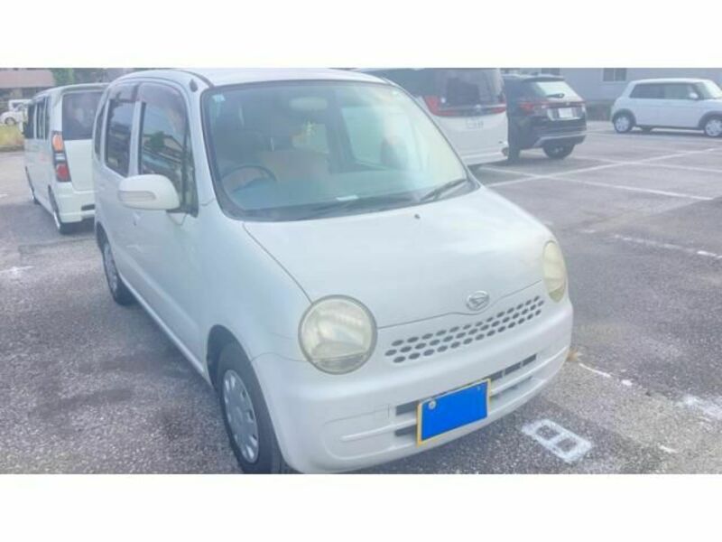 DAIHATSU MOVE LATTE