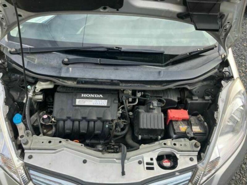 FIT HYBRID
