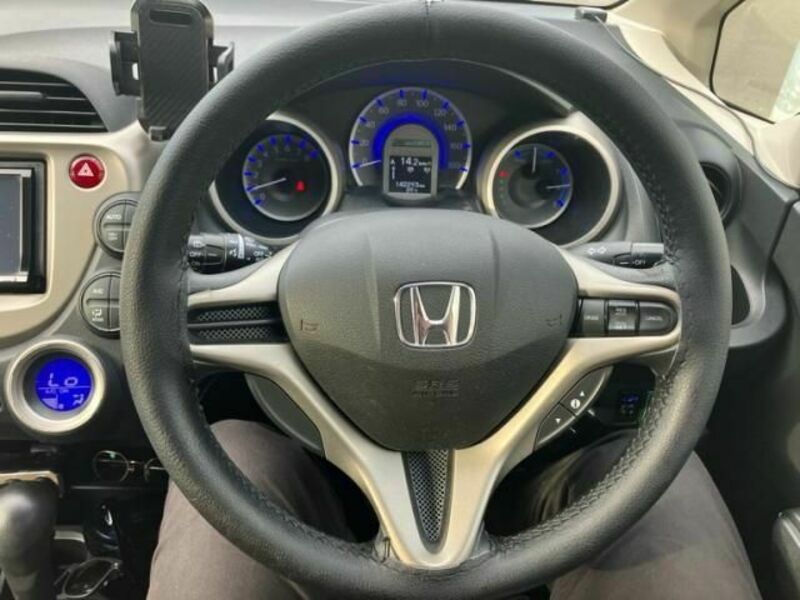 FIT HYBRID