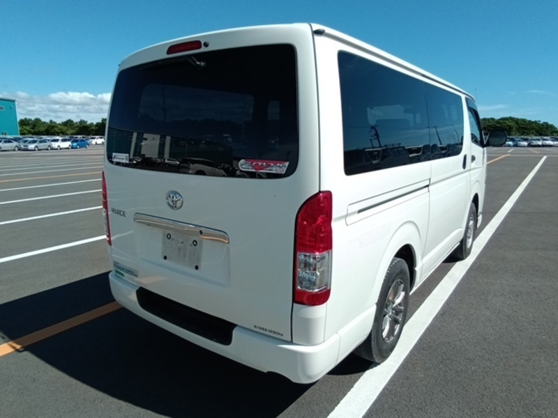 HIACE VAN