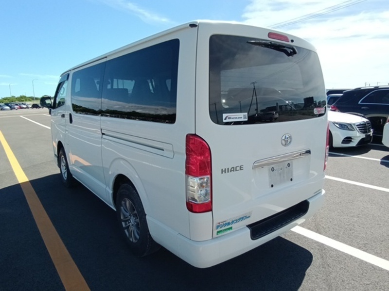 HIACE VAN