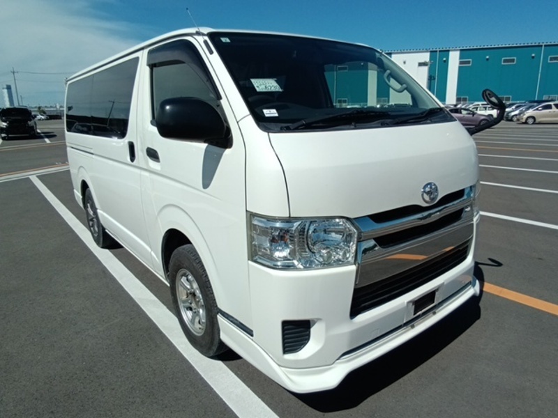 HIACE VAN