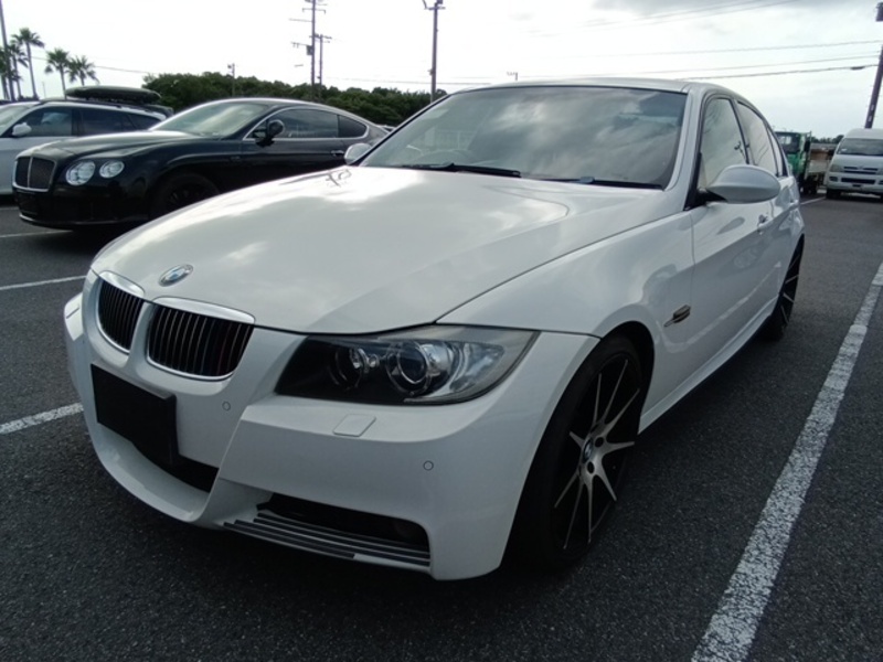 BMW 3 SERIES