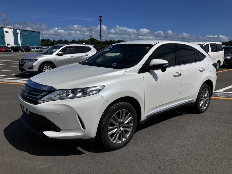 TOYOTA HARRIER
