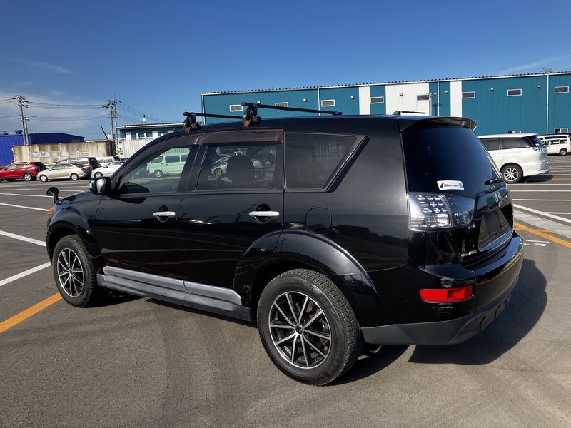 OUTLANDER