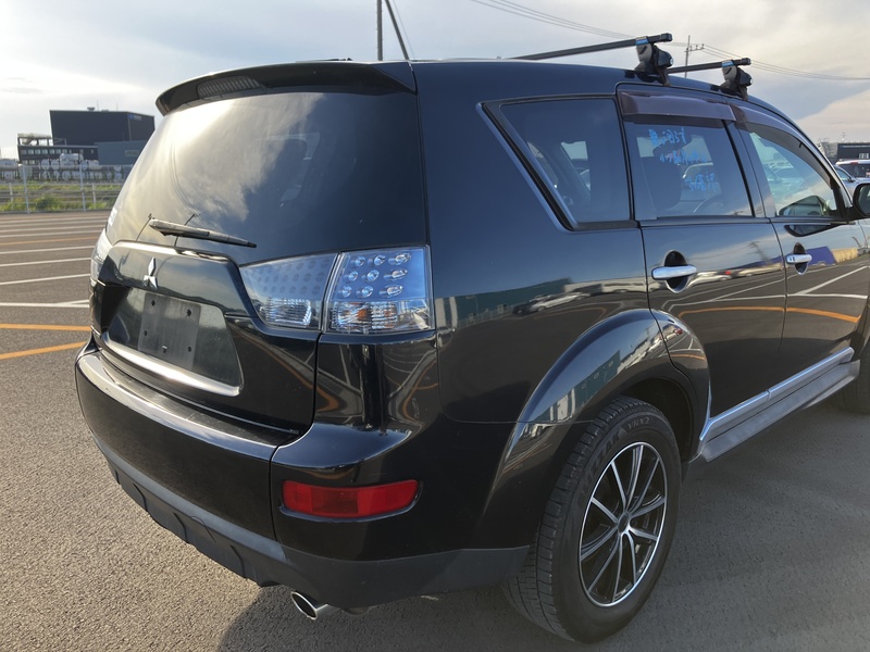 OUTLANDER