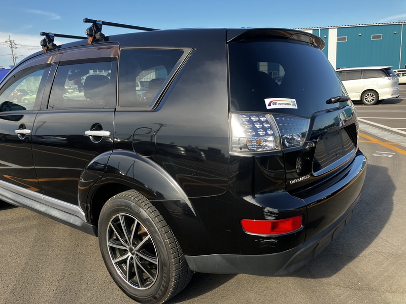 OUTLANDER