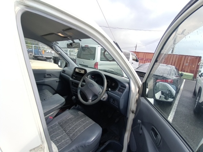 TOWN ACE VAN