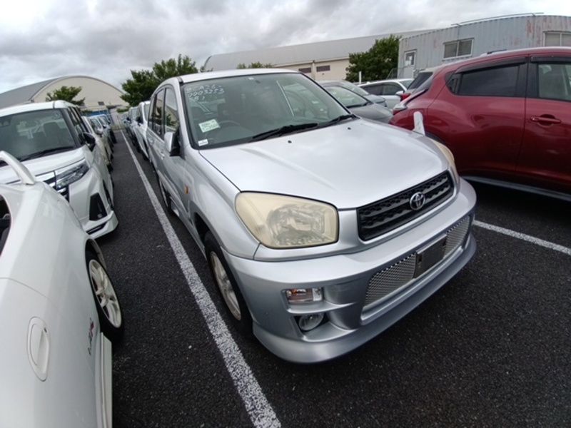 RAV4