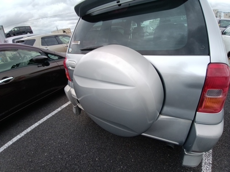 RAV4
