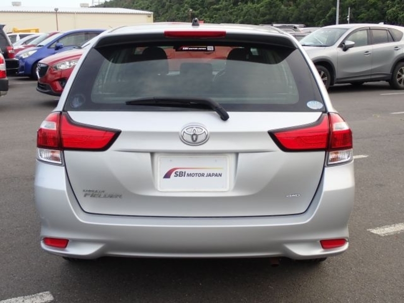 COROLLA FIELDER