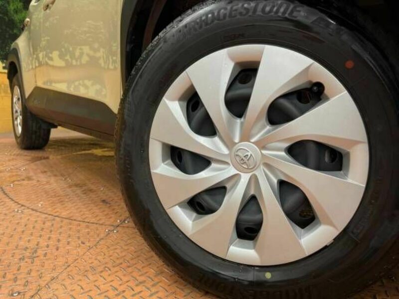YARIS CROSS