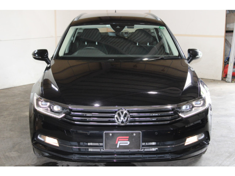 PASSAT VARIANT