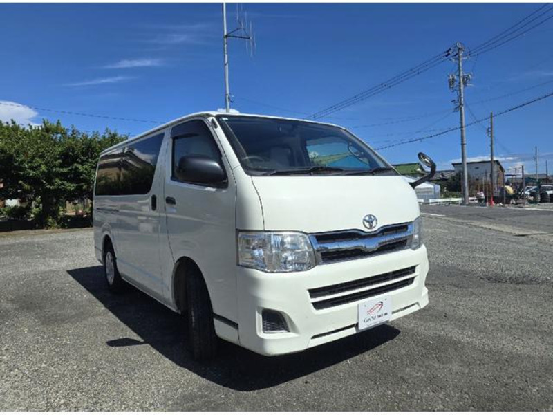 HIACE VAN
