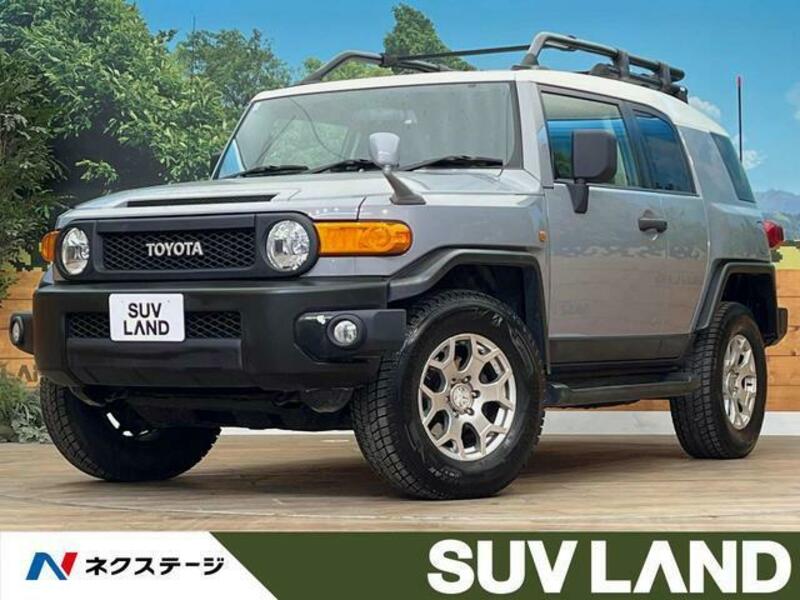 TOYOTA FJ CRUISER