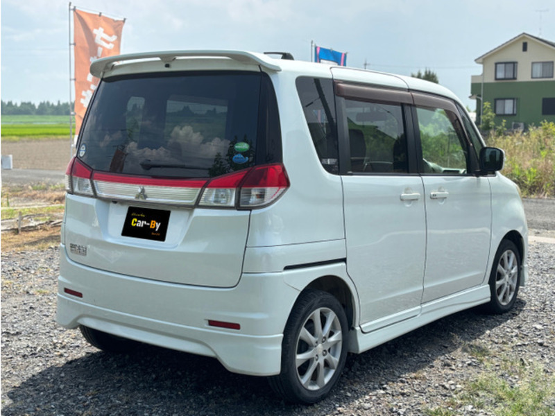 DELICA D2