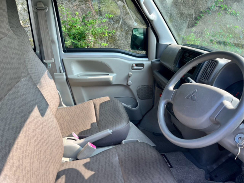 MINICAB VAN