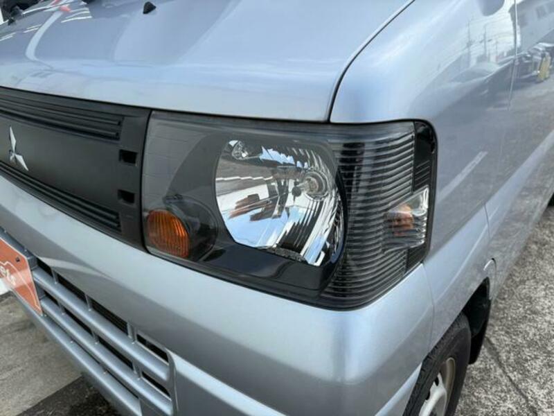 MINICAB VAN