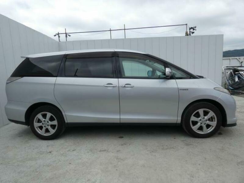 ESTIMA HYBRID