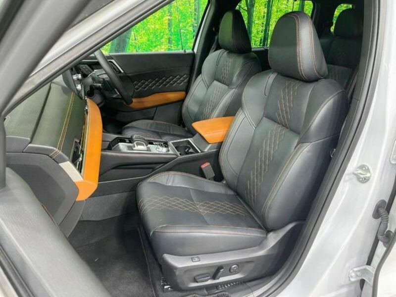 OUTLANDER PHEV