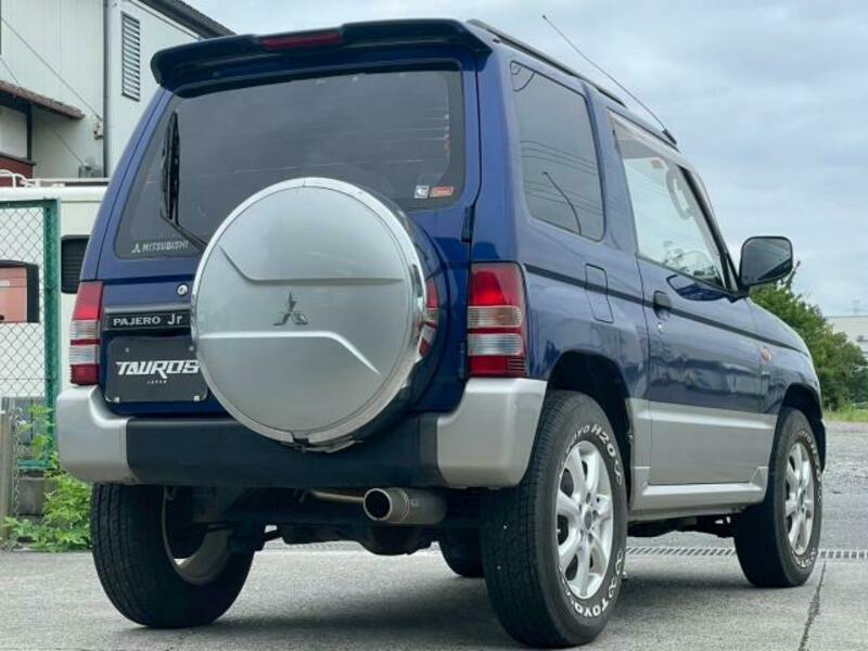 PAJERO MINI
