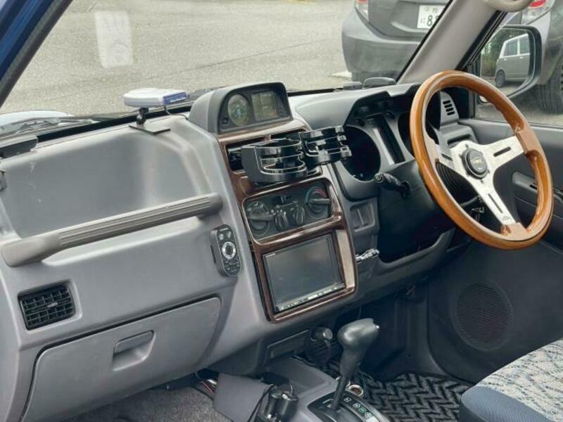 PAJERO MINI