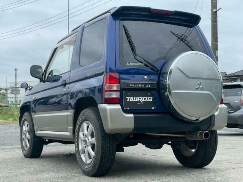 PAJERO MINI
