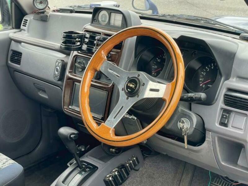PAJERO MINI