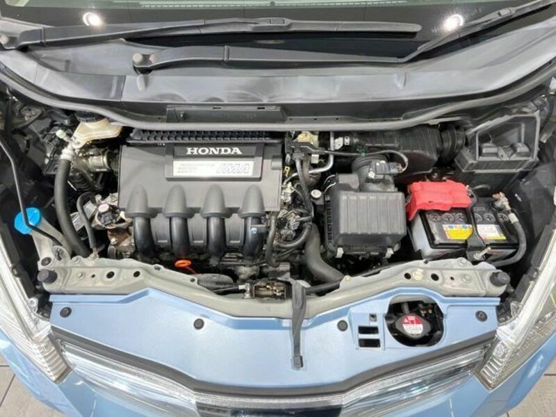 FIT HYBRID