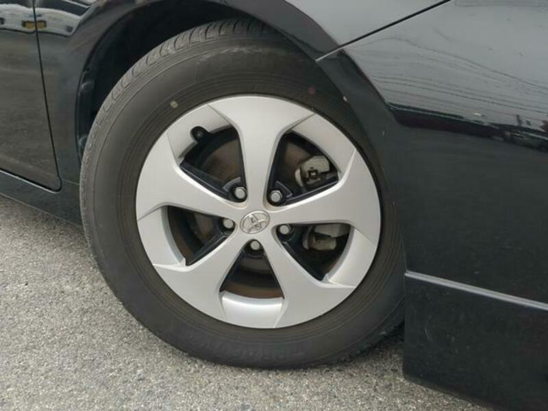 PRIUS PHV