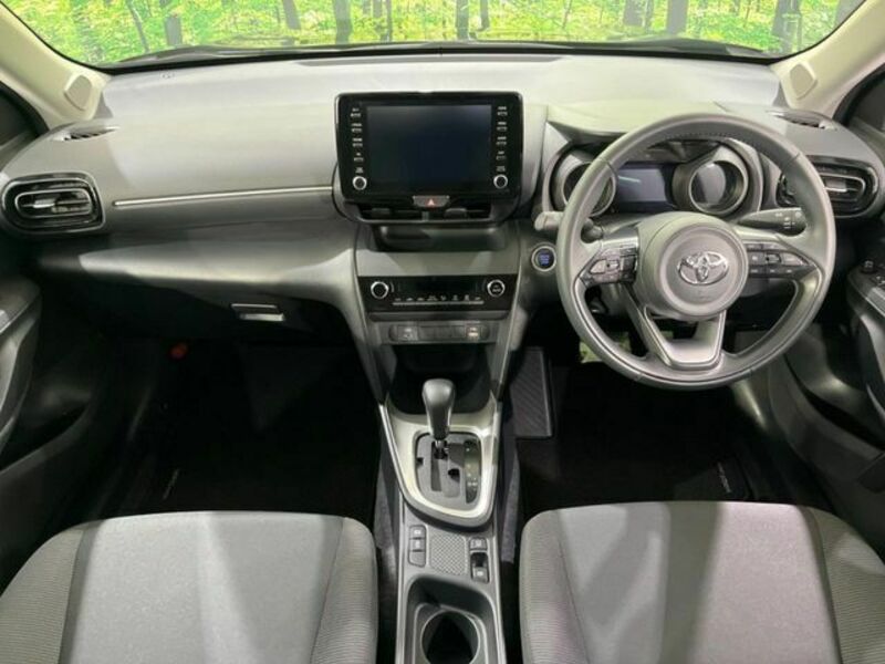 YARIS CROSS
