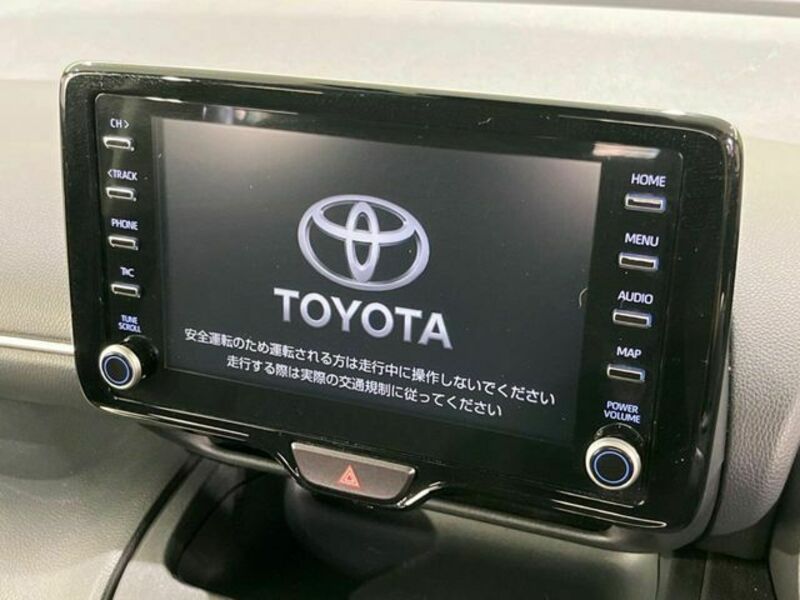 YARIS CROSS