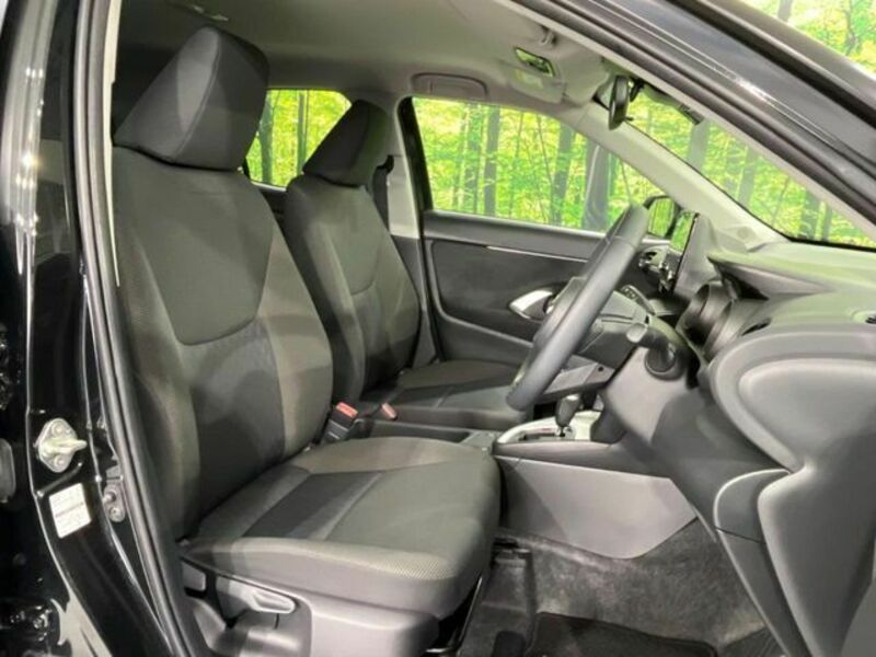 YARIS CROSS