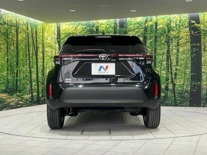 YARIS CROSS
