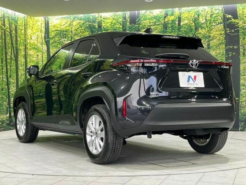 YARIS CROSS