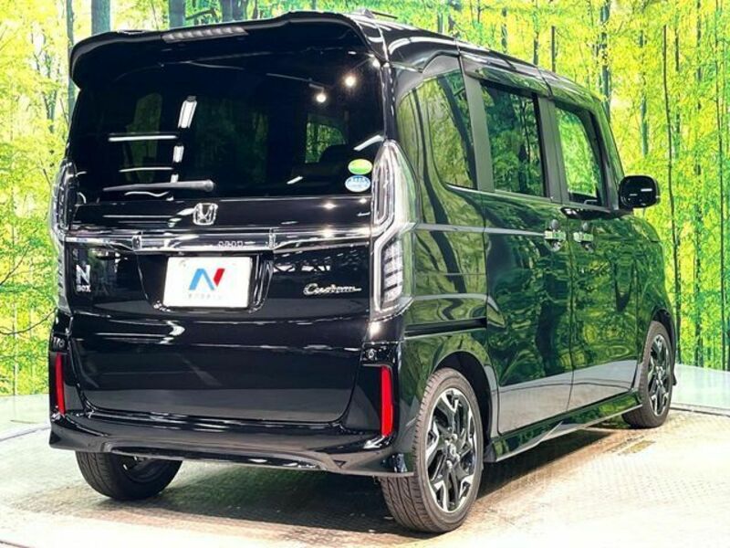 N BOX CUSTOM