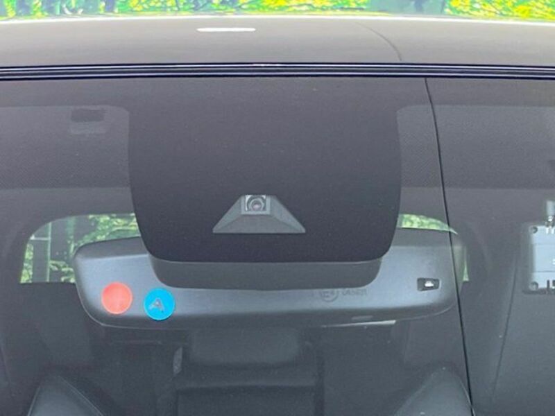 COROLLA CROSS