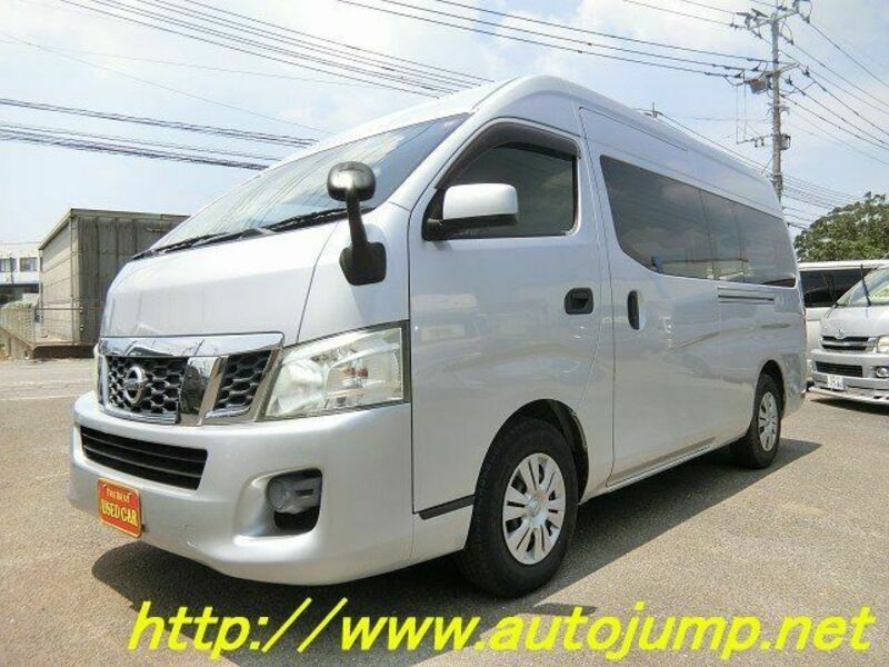 NV350 CARAVAN-0