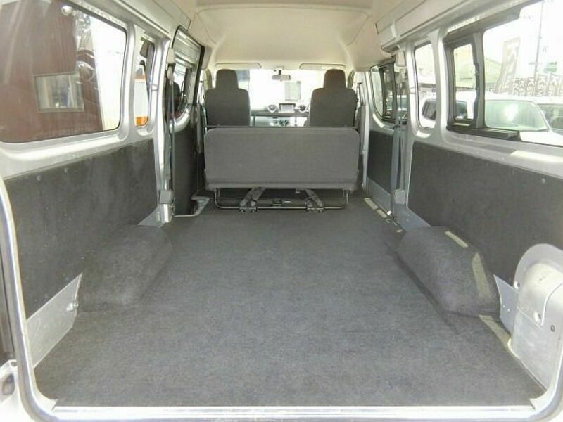 NV350 CARAVAN