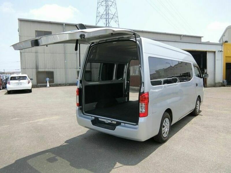 NV350 CARAVAN