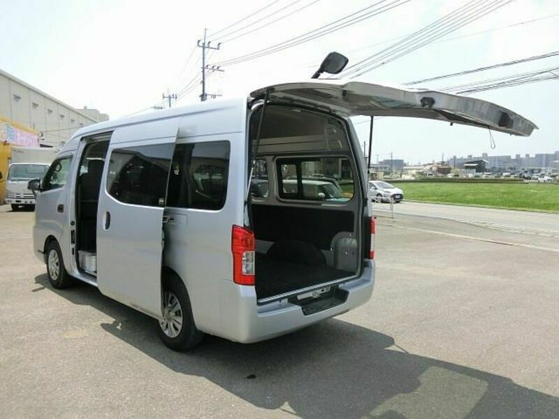 NV350 CARAVAN