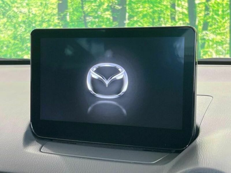 MAZDA2