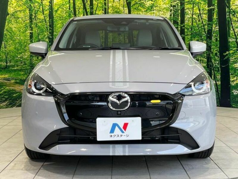 MAZDA2