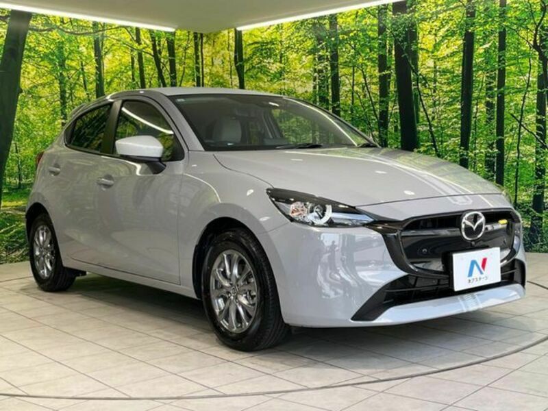 MAZDA2