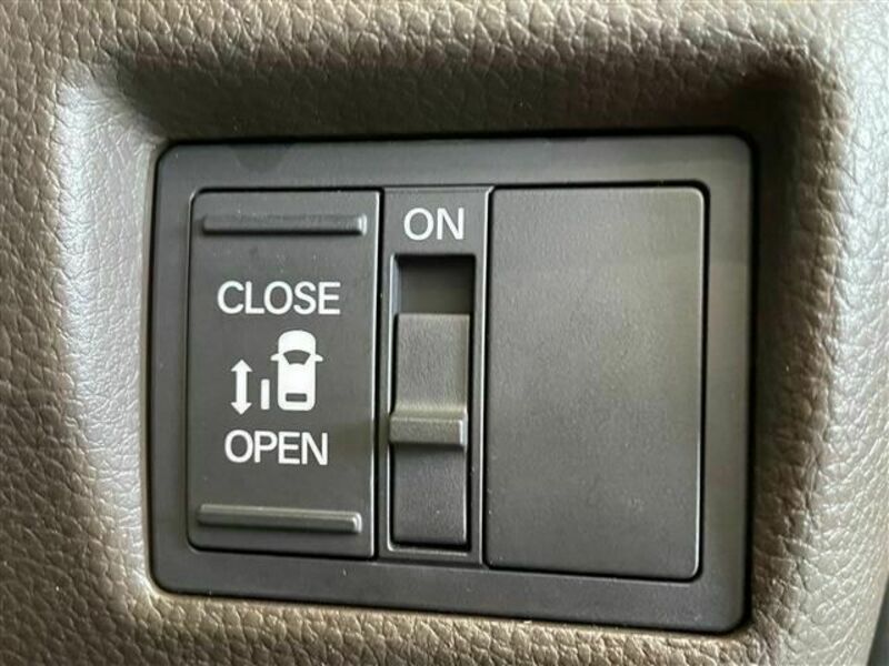 N BOX