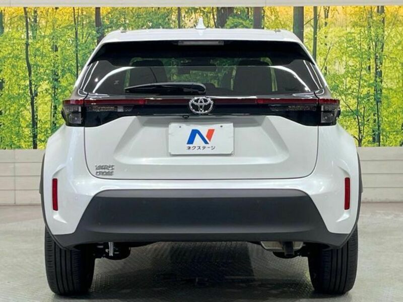 YARIS CROSS