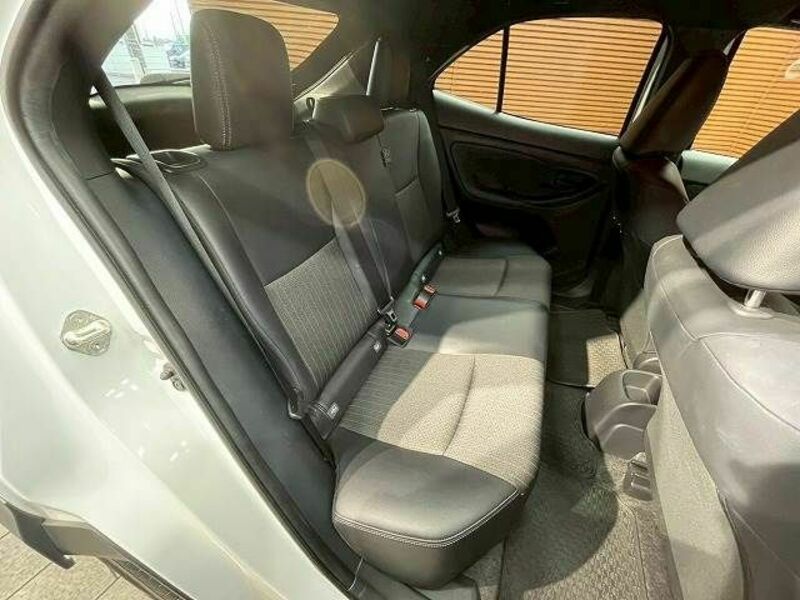 YARIS CROSS
